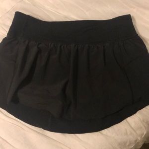 Black Lululemon skirt. Size 4.